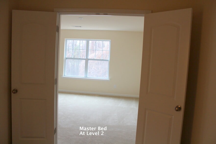 Building Photo - 11033 Ardglass Ct