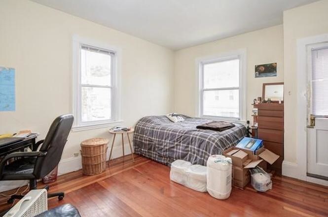 Bedroom4 - 16 Falkland St