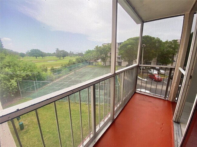 Building Photo - 7125 NW 186th St