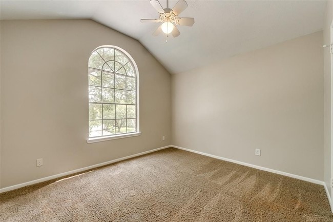 Building Photo - Beautifully updated two-story home in the ...