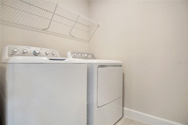 Building Photo - 1419 Eucalyptus Wy