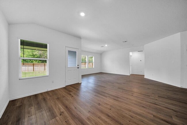 Building Photo - 145 Crawford