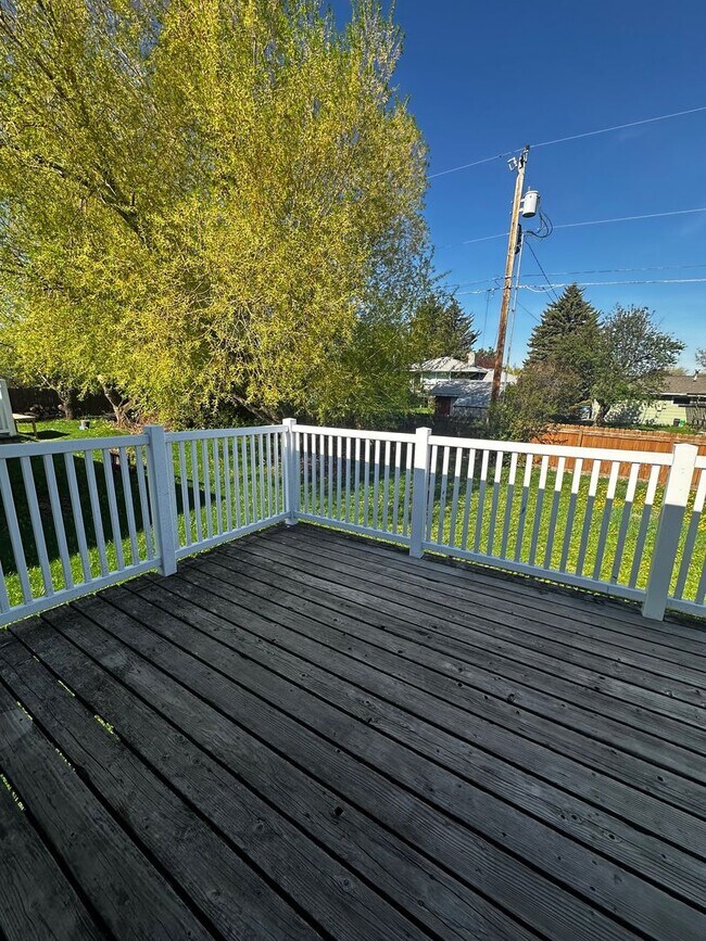 Building Photo - 43 N 25th Ave