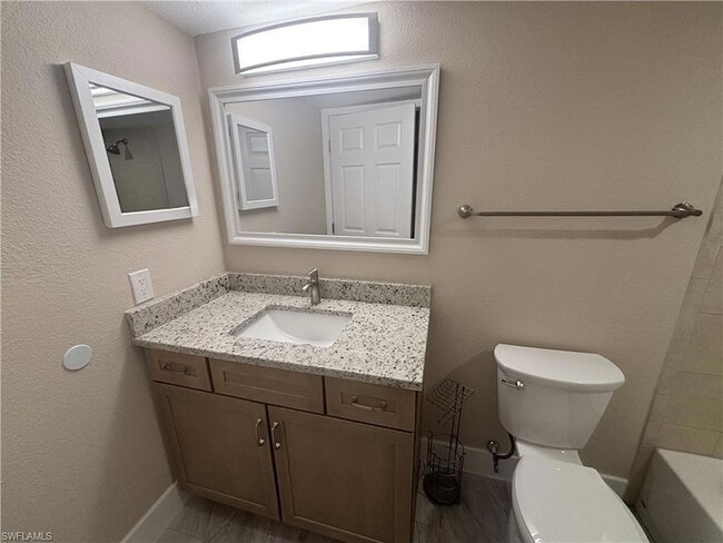 Building Photo - 5305 Summerlin Rd
