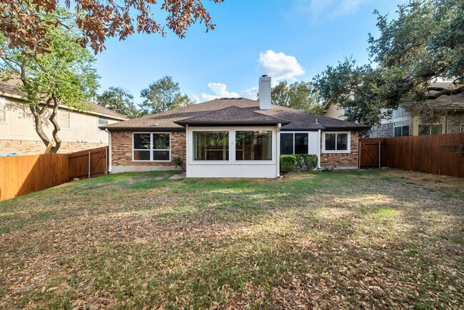 Building Photo - 6408 Back Bay Ln