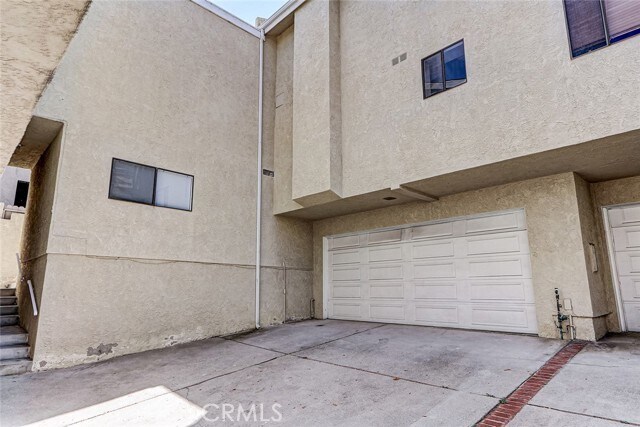 Building Photo - 107 S Helberta Ave