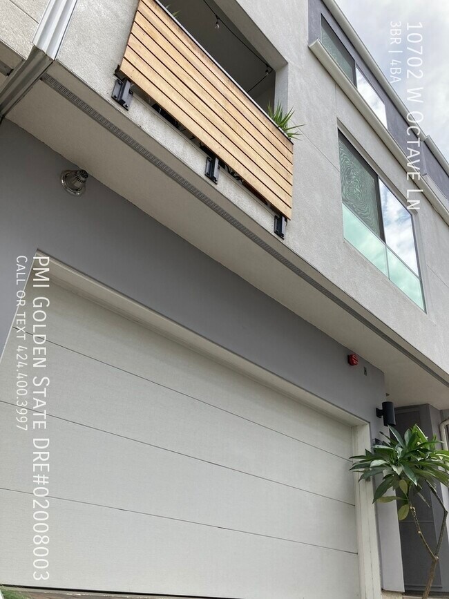 Building Photo - 10702 Octave Ln