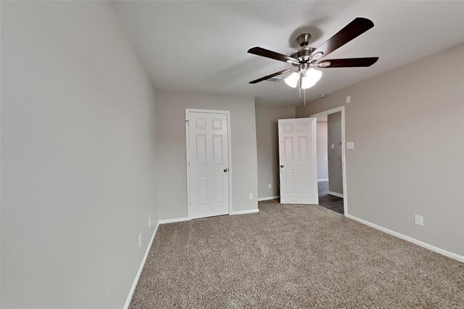 Building Photo - 26903 Regency Pines Dr