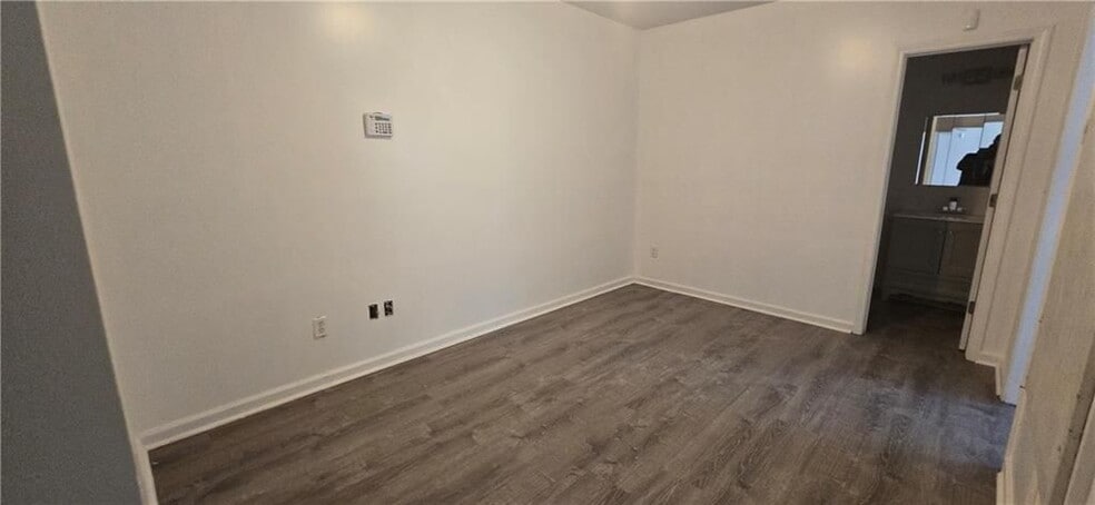 Building Photo - 4951 Larkspur Ln