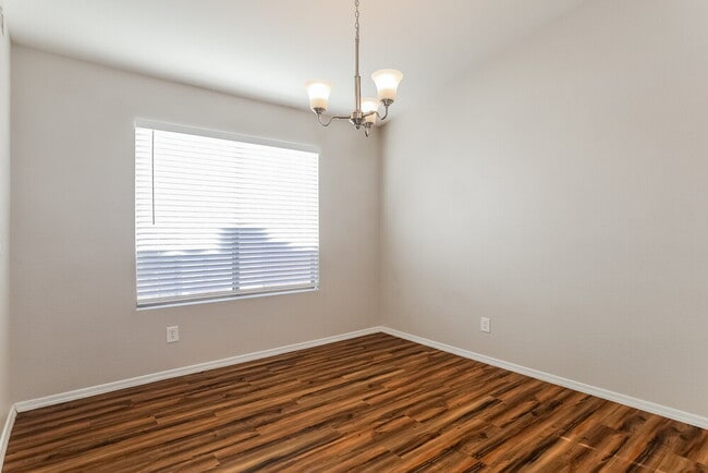 Building Photo - 14338 N 129th Ave