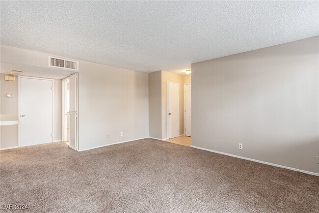 Building Photo - 3701 Snorkel Cir