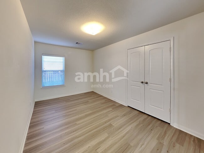 Building Photo - 21115 Baltic Rain Dr