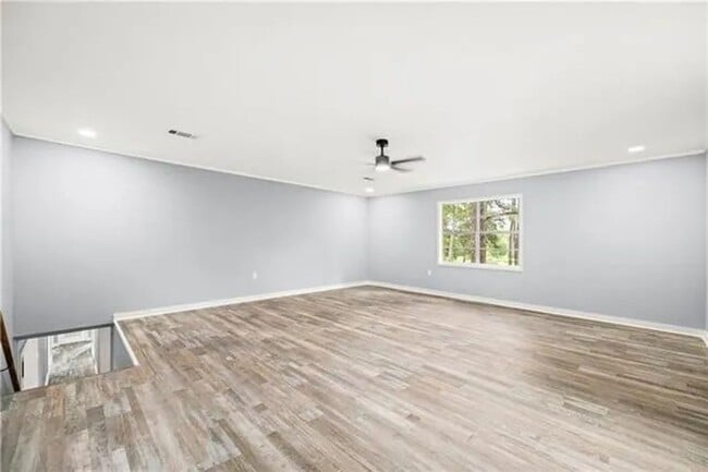 Building Photo - 1219 Paradise Rd