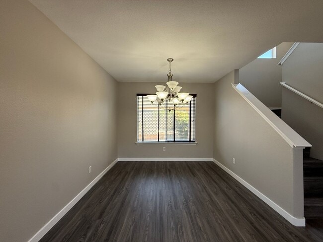 Building Photo - Beautiful River Oaks Large Two Story Home With Three Car Garage