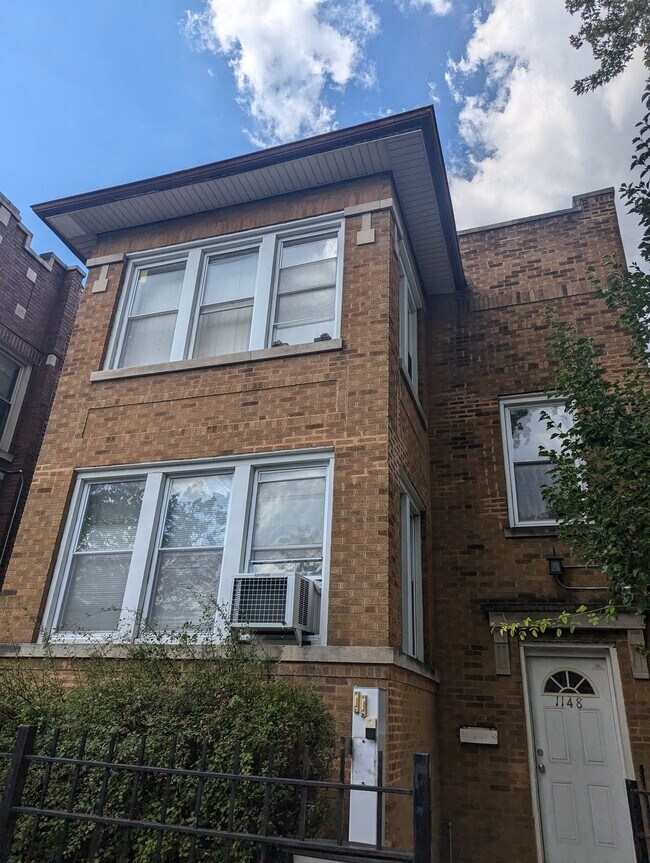 Building Photo - 1148 N Mayfield Ave