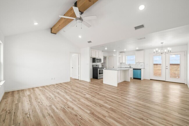 Building Photo - Country Living In Idalou ISD!