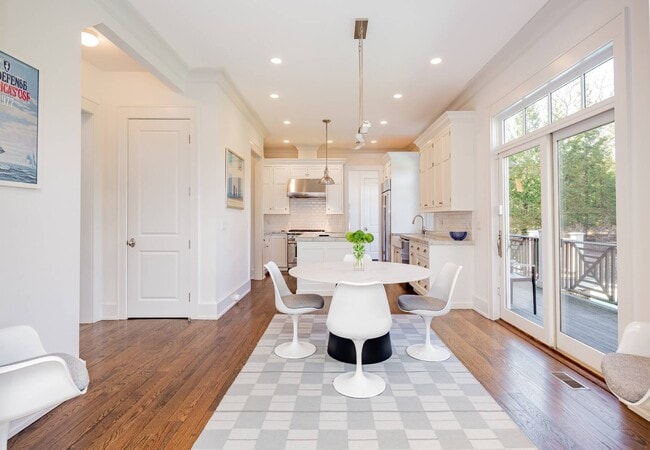 Building Photo - 20 Lighthouse Ln