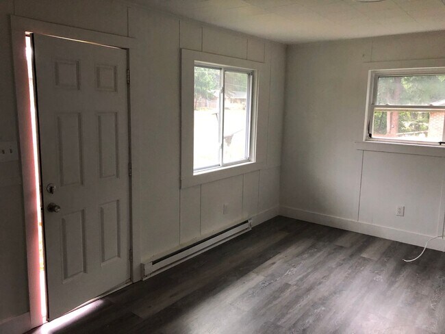 Building Photo - 1729-1731 Old Lynwood Circle