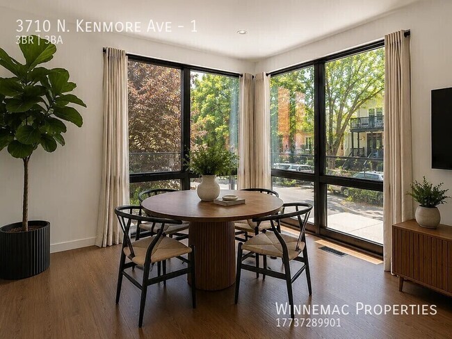 Building Photo - 3710 N Kenmore Ave