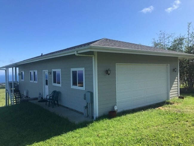 Building Photo - Gorgeous Ocean View Home. Unfurnished 1 Bed, 2 Ba, w/ 2-Car Garage on 1.145 acres