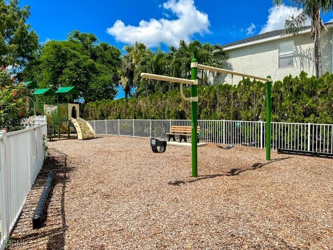 Building Photo - 16905 Colony Lakes Blvd