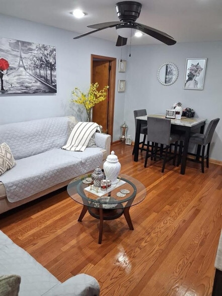 Building Photo - 3 Hermann St