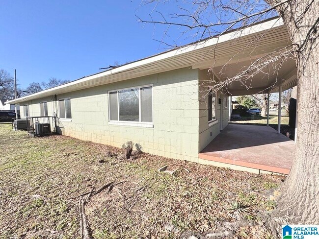 Building Photo - 1640 57th St