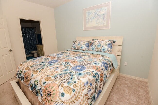 Building Photo - 3241 Wish Ave