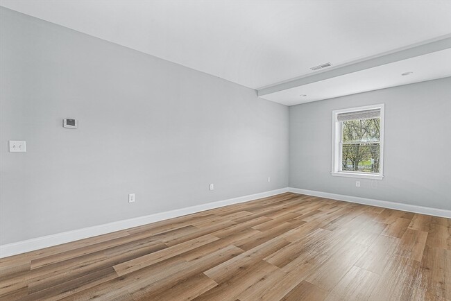 Building Photo - 76-78 Bradbury Ave