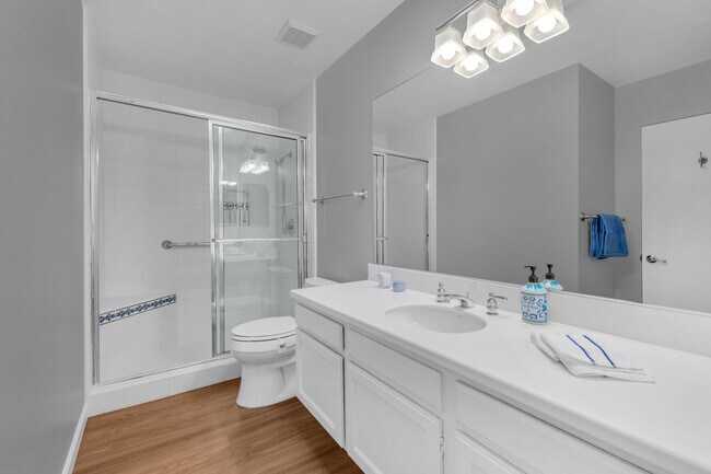 Building Photo - 17 Lugo Dr