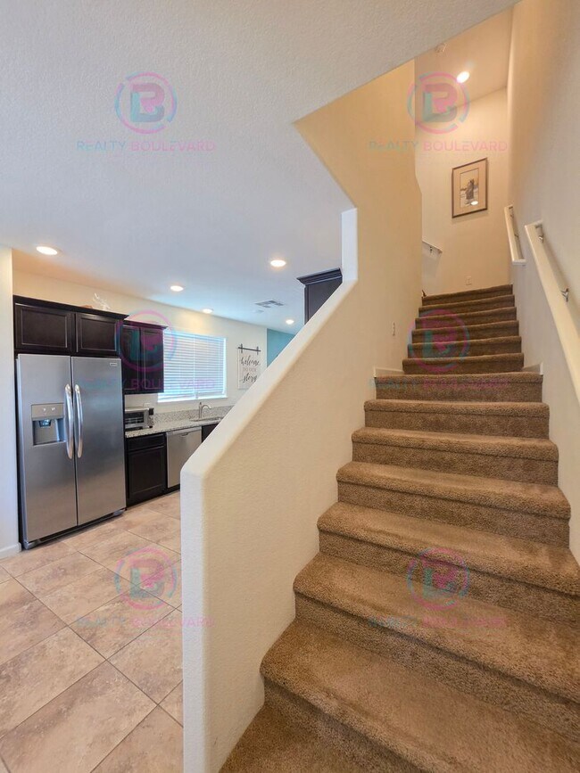 Building Photo - 3010 Sterling Ridge Cir