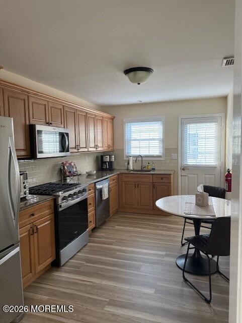 Building Photo - 16 Banning Ct