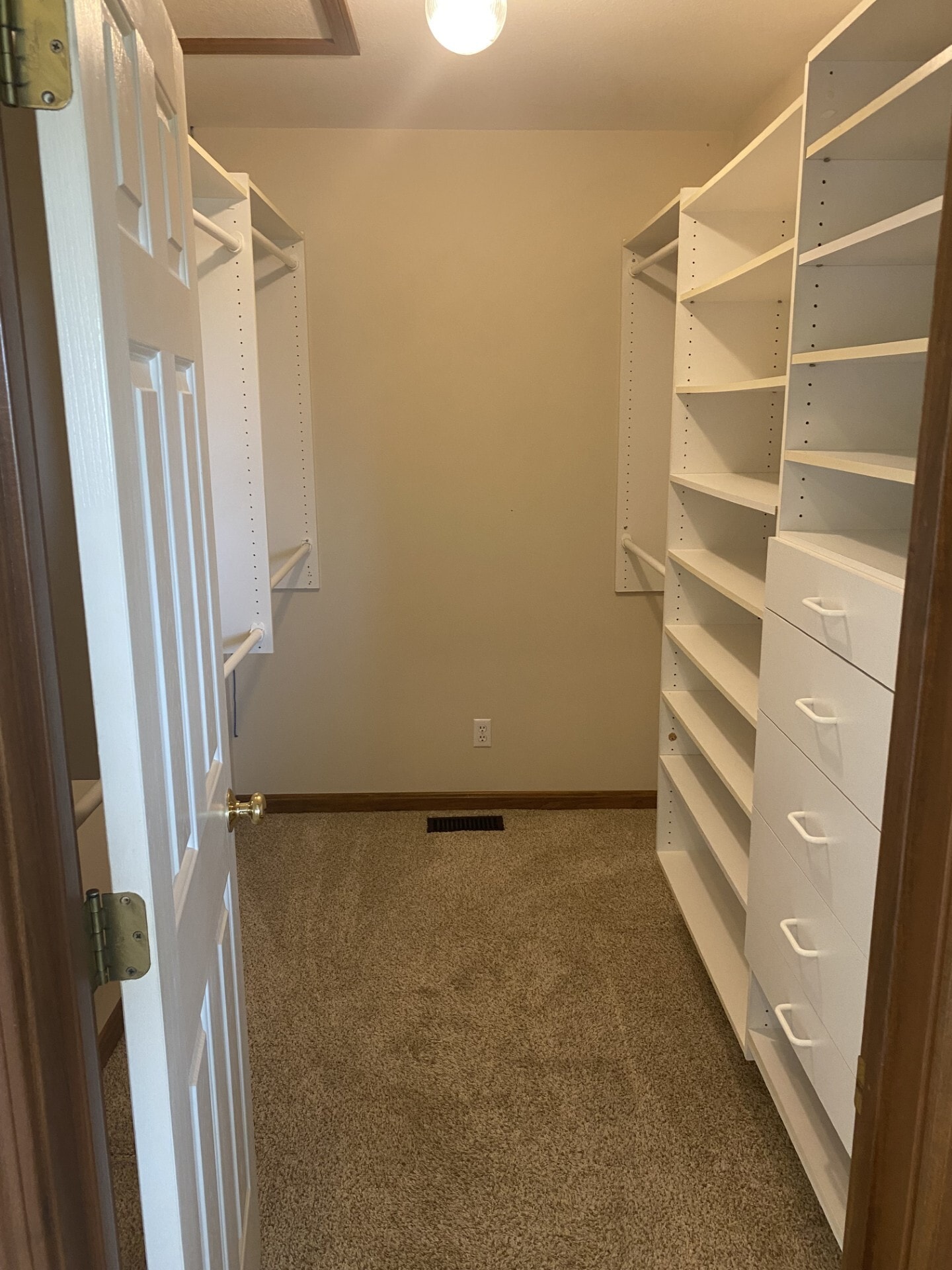 Building Photo - 2925 E Buckskin Dr
