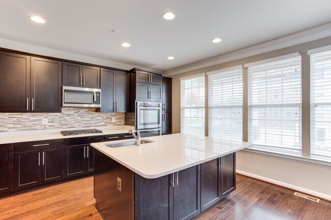 Building Photo - 4216 WOODSPRING Ln