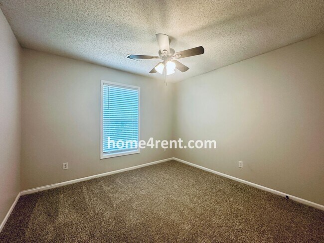 Building Photo - A Fantastic Four Bedroom, Olathe Home w/ N...