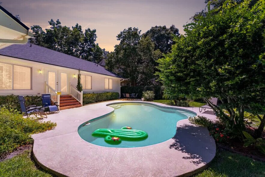 Building Photo - 15652 Coastal Ln