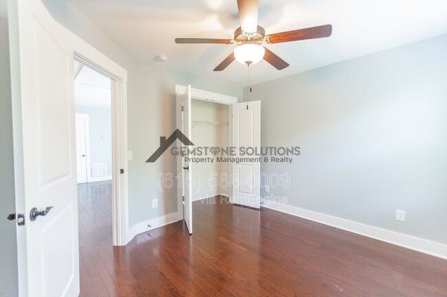 Building Photo - 1041 Honey Bush Cir