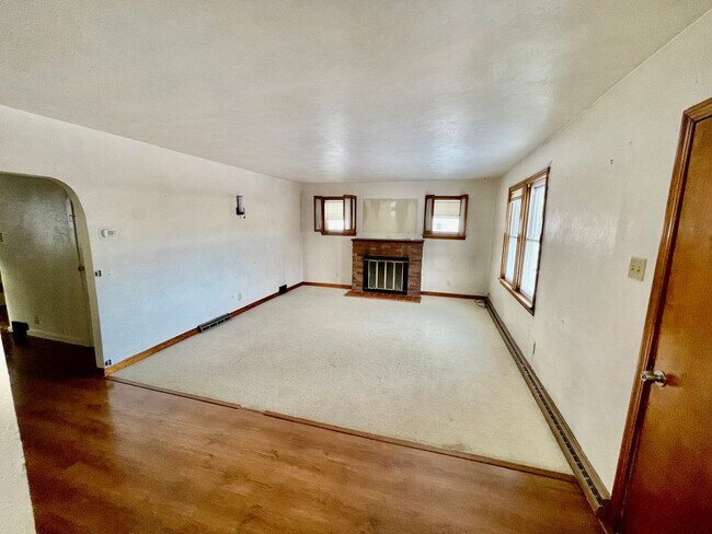 Building Photo - 120 Cotter Rd