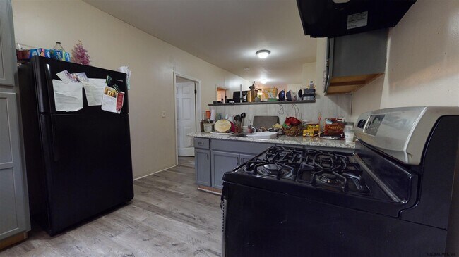 Building Photo - 65 West St