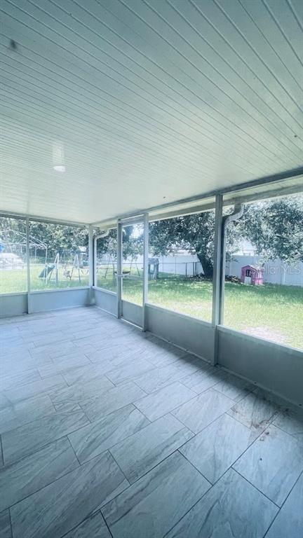 Building Photo - 729 Del Rio Way