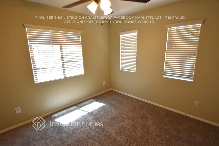 Building Photo - 445 N Citrus Ln