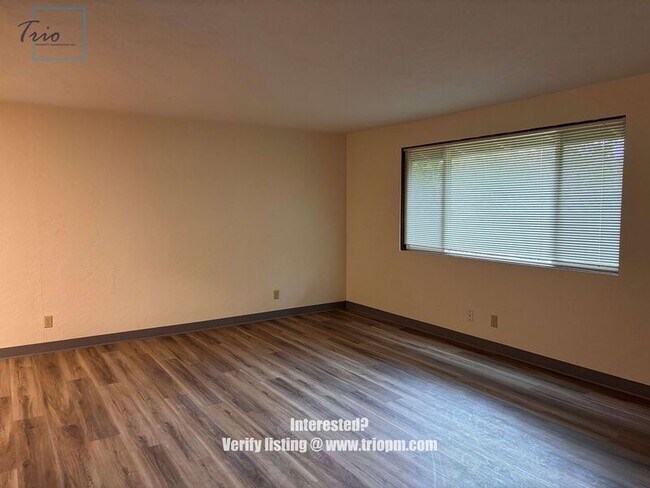 Building Photo - 2600 Onyx St