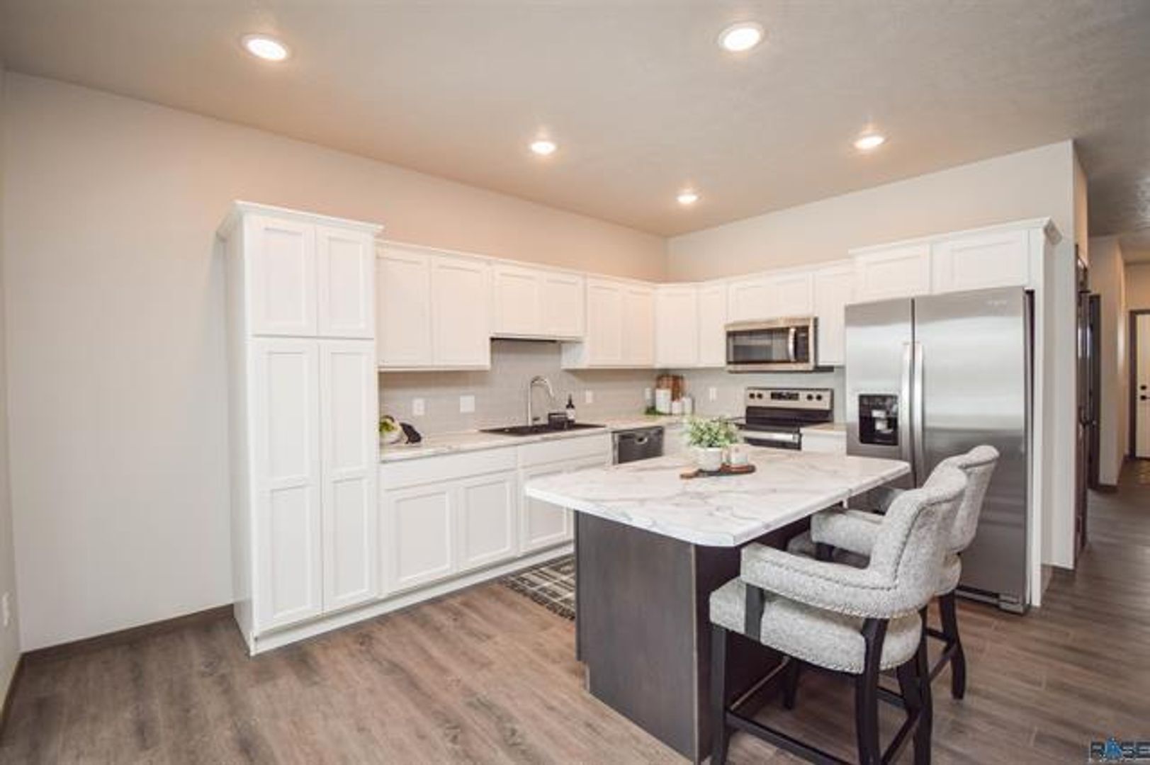Building Photo - 6205 S Alki Pl