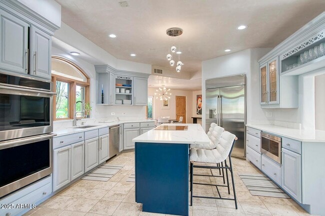 Building Photo - 10420 E Morning Vista Ln