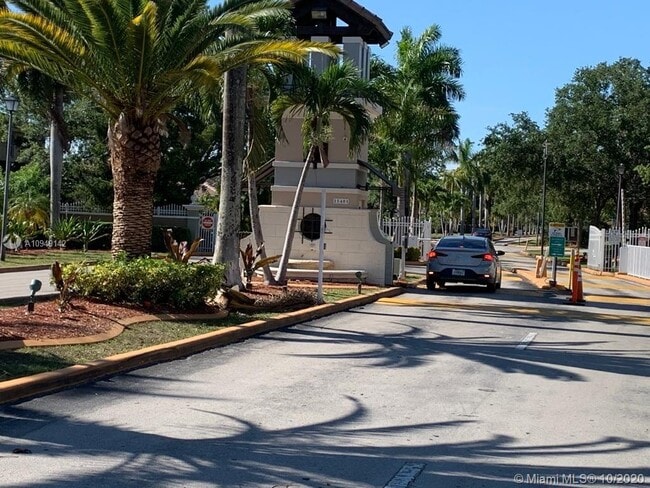 Building Photo - 3400 SW 153rd Ave