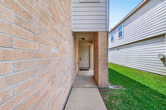 Building Photo - 3031 View Valley Trail