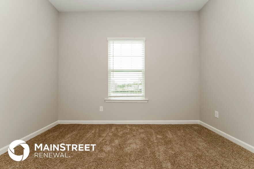 Building Photo - 135 Ashley Trace