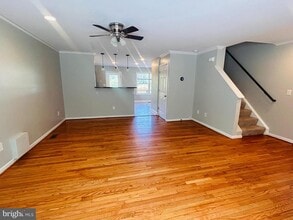 Building Photo - 400 Munsons Hill Ct