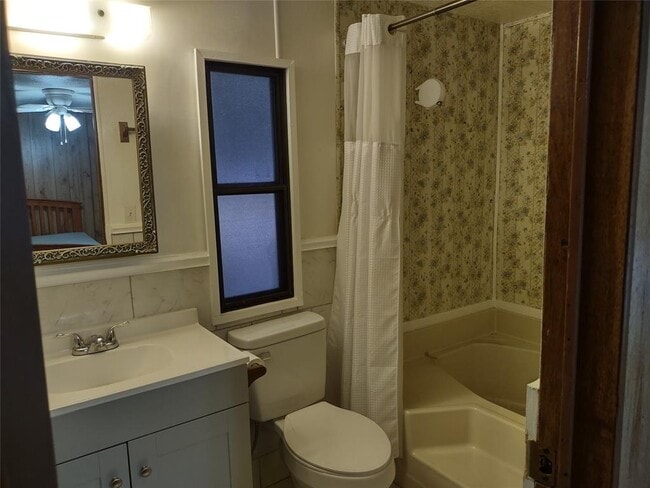 Building Photo - 17307 McIntosh Cir