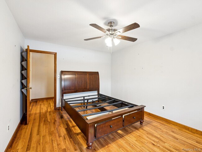 Building Photo - 5 Linda Ct